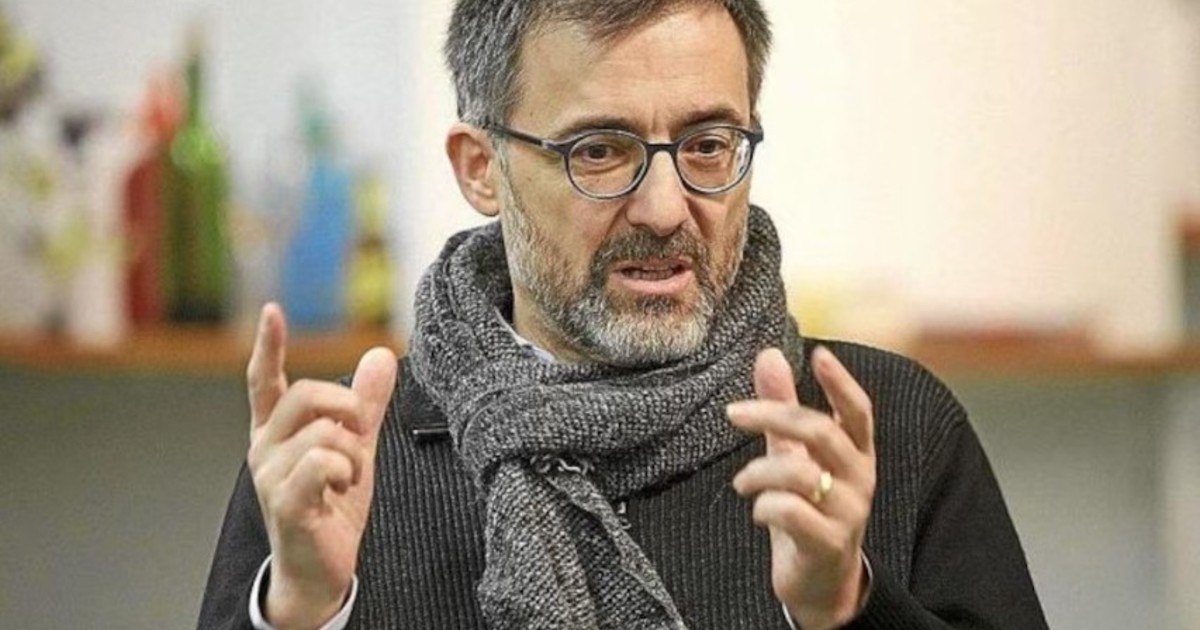 Gobierno cancela residencia a consultor español Antoni Gutiérrez-Rubí