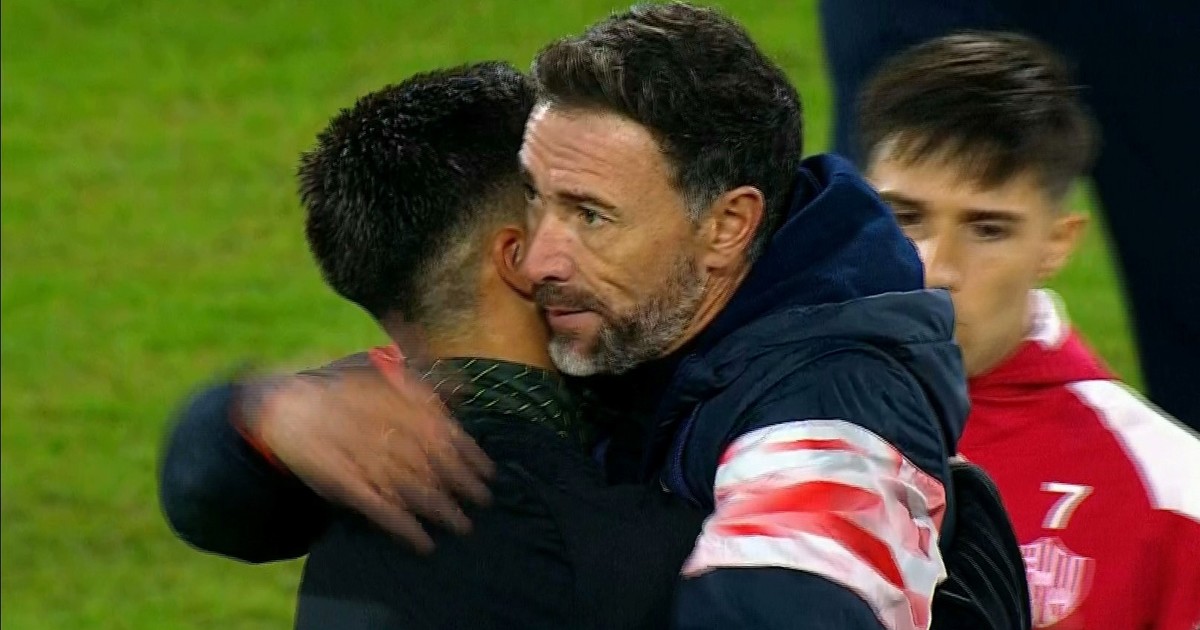 Despedida emotiva del Kily González en Unión: abrazos y lágrimas en el vestuario