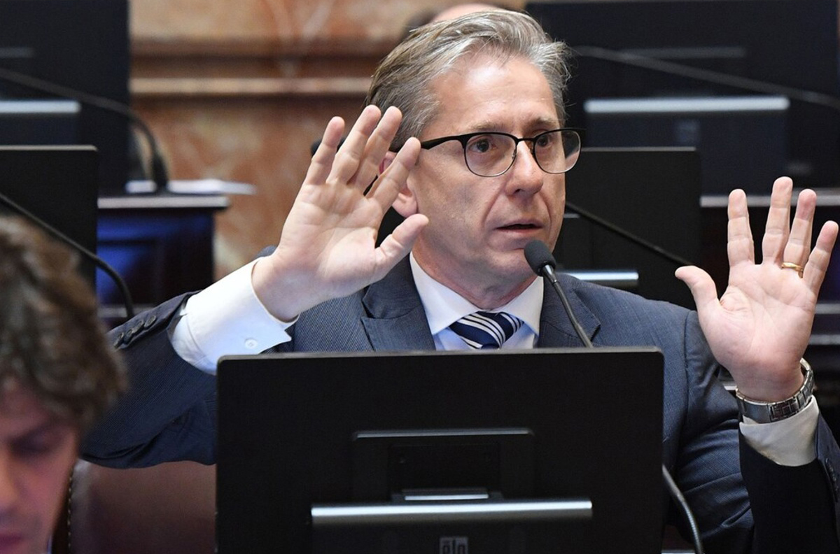 Oscuro: el correntino Vischi votó en contra de la investigación a Milei que él mismo propuso