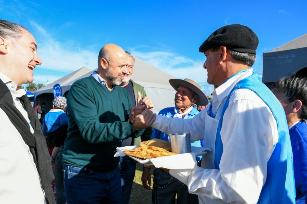 Paso de los Libres: multitudinaria participación popular en la Fiesta de la Torta Frita y el Mate Cocido
