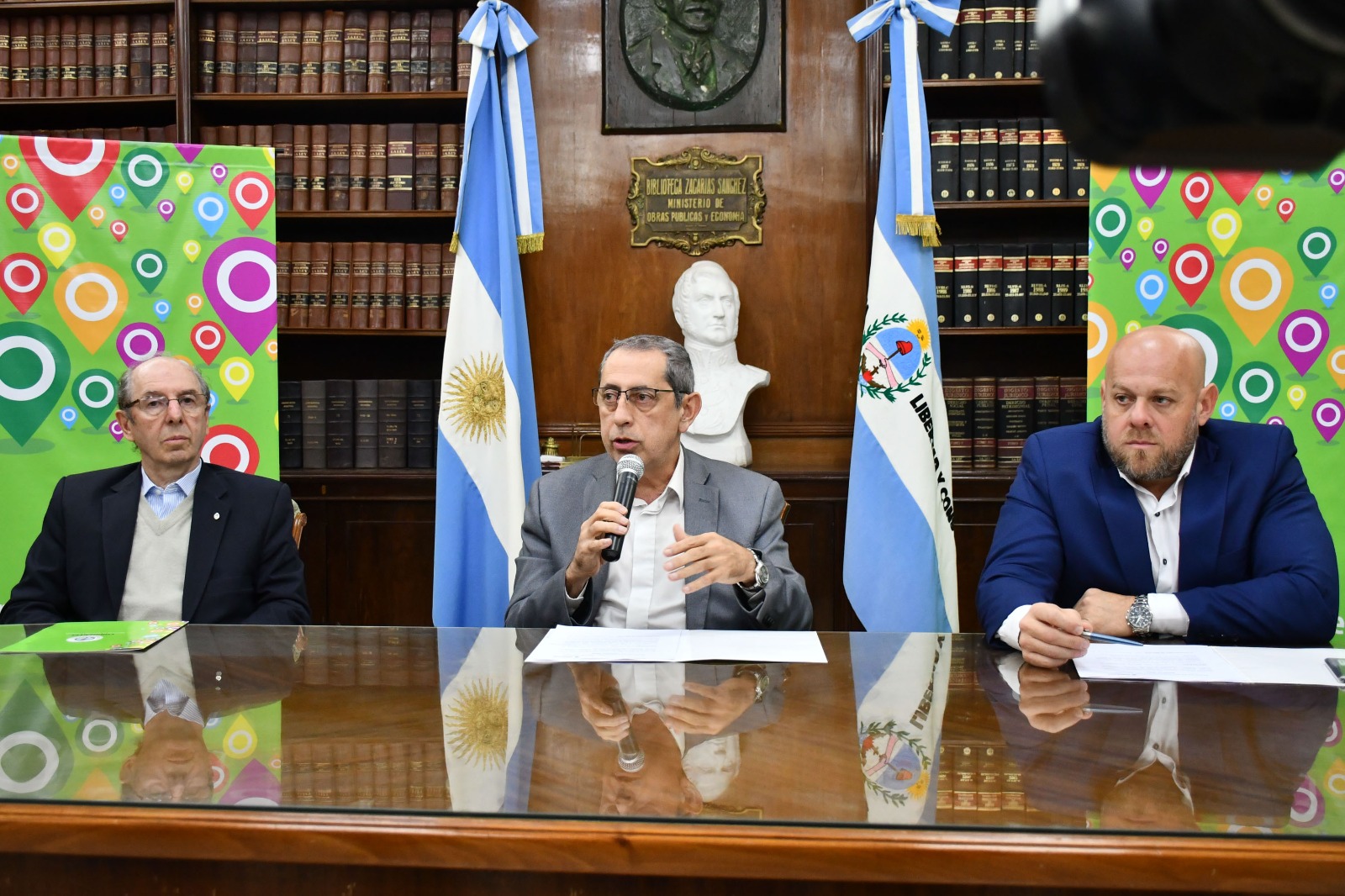 Anunciaron aumento del 12% para trabajadores provinciales activos y pasivos